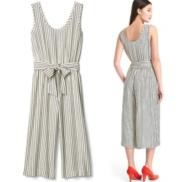 Gap - Stripe Culotte Belted Jumpsuit Wide Leg 638267 | Medium | Black & White - Picture 16 of 16